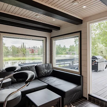 Gaia - Luxury With Jacuzzi And Close To Trainstation 10 Minutes From Tampere City! 1,5 To Helsinki * Lempäälä