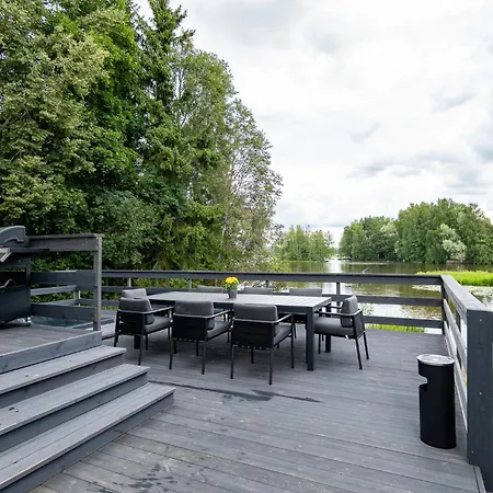 Gaia - Luxury With Jacuzzi And Close To Trainstation 10 Minutes From Tampere City! 1,5 To Helsinki * Lempäälä