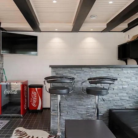 Gaia - Luxury With Jacuzzi And Close To Trainstation 10 Minutes From Tampere City! 1,5 To Helsinki Villa