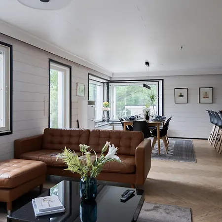 Villa Gaia - Luxury With Jacuzzi And Close To Trainstation 10 Minutes From Tampere City! 1,5 To Helsinki
