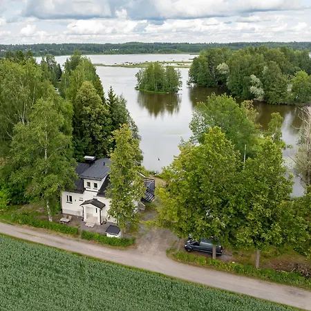 Gaia - Luxury With Jacuzzi And Close To Trainstation 10 Minutes From Tampere City! 1,5 To Helsinki *