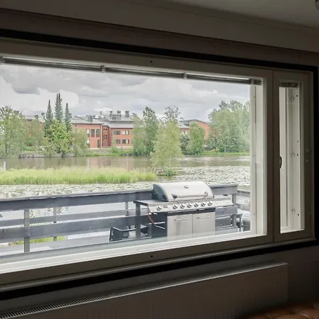 Villa Gaia - Luxury With Jacuzzi And Close To Trainstation 10 Minutes From Tampere City! 1,5 To Helsinki