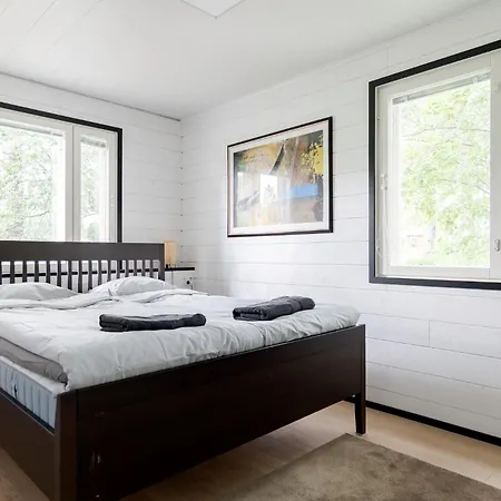 Gaia - Luxury With Jacuzzi And Close To Trainstation 10 Minutes From Tampere City! 1,5 To Helsinki *