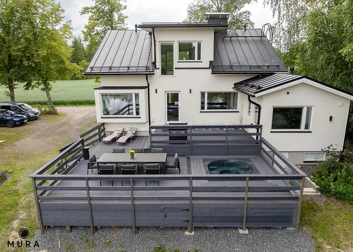 Gaia - Luxury With Jacuzzi And Close To Trainstation 10 Minutes From Tampere City! 1,5 To Helsinki Villa *