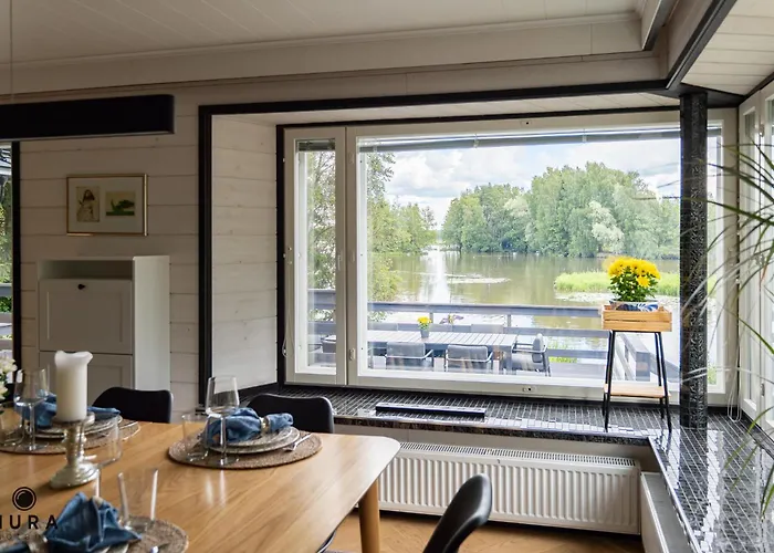 Gaia - Luxury With Jacuzzi And Close To Trainstation 10 Minutes From Tampere City! 1,5 To Helsinki Villa Lempaala