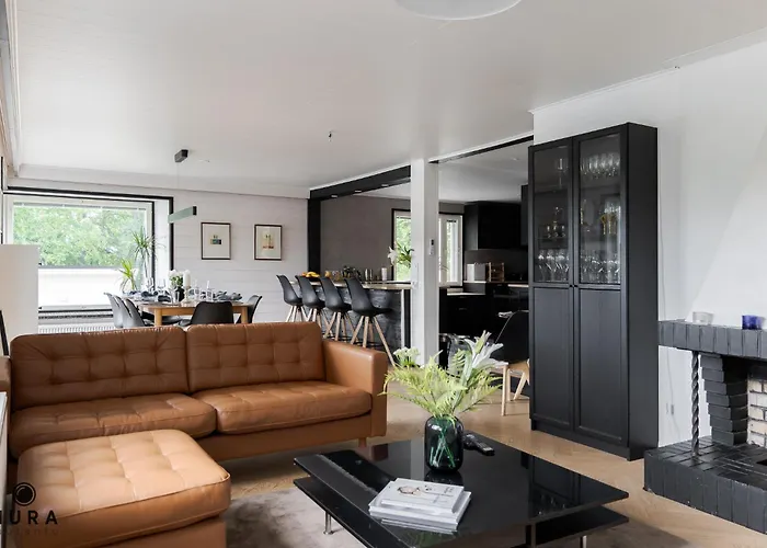 Gaia - Luxury With Jacuzzi And Close To Trainstation 10 Minutes From Tampere City! 1,5 To Helsinki Villa