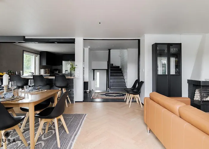 Villa Gaia - Luxury With Jacuzzi And Close To Trainstation 10 Minutes From Tampere City! 1,5 To Helsinki Lempäälä