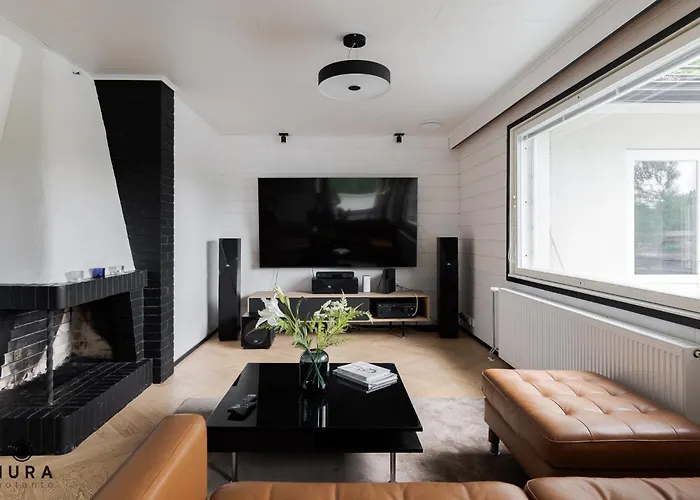 Gaia - Luxury With Jacuzzi And Close To Trainstation 10 Minutes From Tampere City! 1,5 To Helsinki Villa